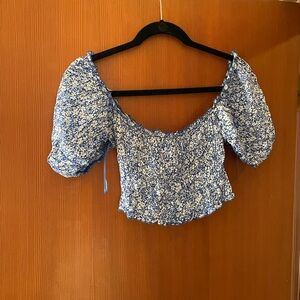 Blue Floral Puff Sleeve Crop Top